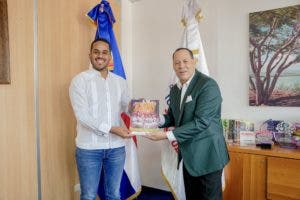 Ministro de la Juventud apoya a jóvenes a través de charlas del cronista deportivo Franklin Mirabal