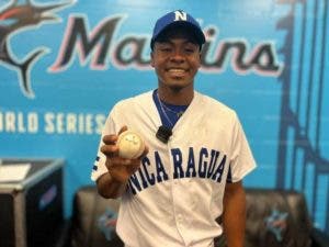 Detroit firma pitcher de Nicaragua que ponchó a Soto, J-Rod y Devers