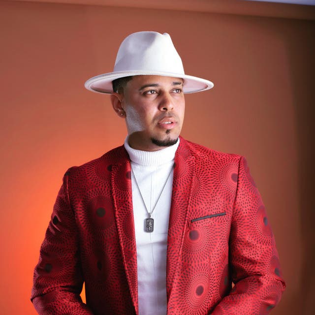 Jerek Music impone su talento la lado de Manny Cruz