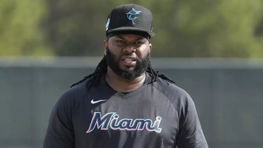 Johnny Cueto rescinde contrato de ligas menores con Rangers