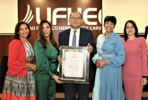 UFHEC realiza conversatorio sobre efectos de la pandemia en la salud mental