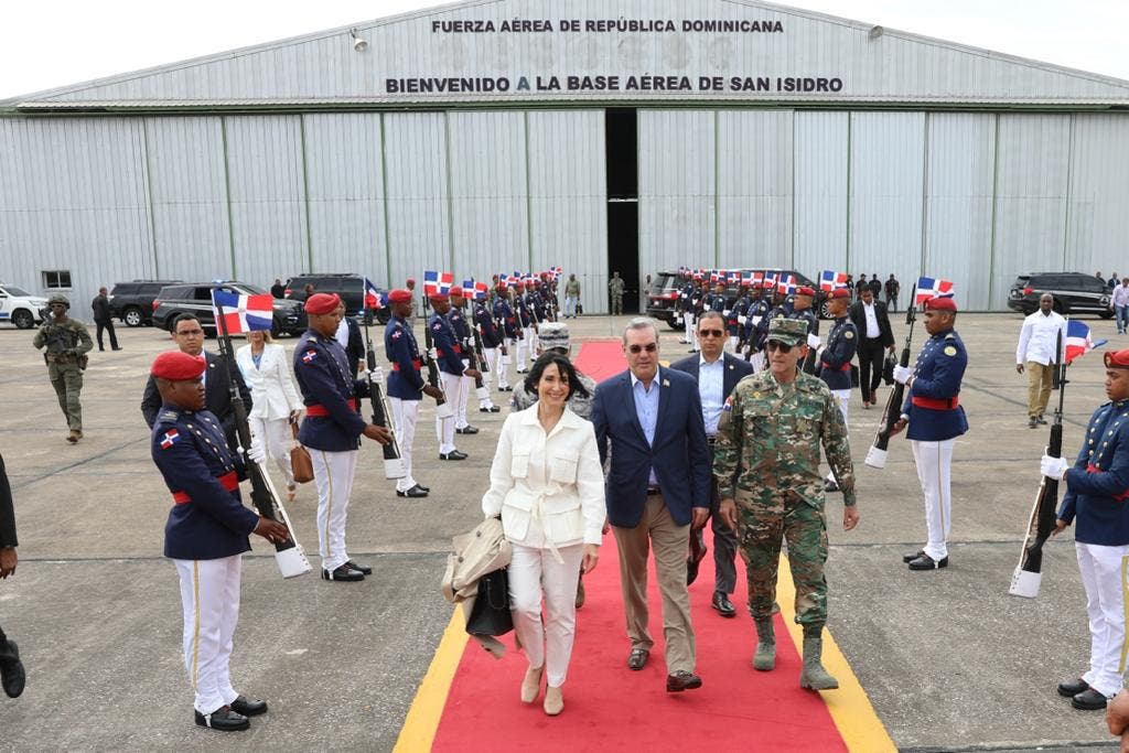 Presidente Abinader sale a Ecuador para participar en VI Reunión de la Alianza para el Desarrollo en Democracia