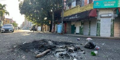 Protestan en Villa Consuelo luego de tres días sin energía eléctrica