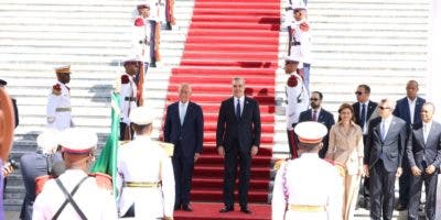 Abinader recibe al presidente de Portugal en el Palacio