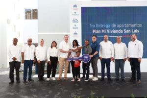 Presidente Abinader entrega 500 nuevos apartamentos del plan Mi Vivienda