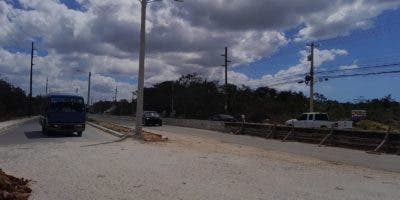 Comunitarios rechazan muro carretera San Isidro