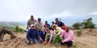 UTEPDA siembra más de 2,100 árboles en Barahona en conmemoración del Día Mundial del Agua