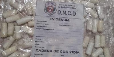 DNCD arresta nigeriano intentó salir de RD con 89 bolsitas de coca en el estómago