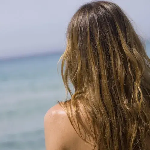 9 consejos para proteger tu cabello del calor 
