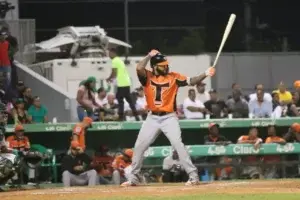 Toros acuerdan con Gustavo Núñez, Ronny Rodríguez, Wirfin Obispo y Pablo Reyes