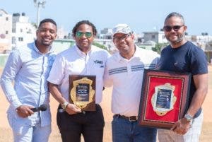 Liga Cristiana de Sóftbal de Guaricanos hace torneo