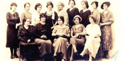 Abinader declara el 16 de mayo de cada año como Día Nacional de las Sufragistas