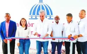 Abinader entrega  obras deportivas en Higüey y La Romana