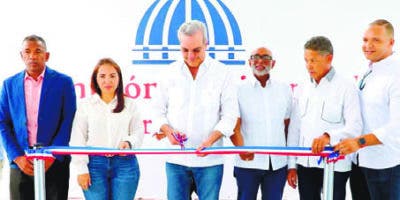 Abinader entrega  obras deportivas en Higüey y La Romana