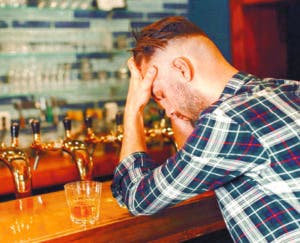 Ni un “dedito”de alcohol para los niños en la Semana Santa