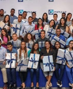 Banco Popular dará becas a 50  estudiantes meritorios