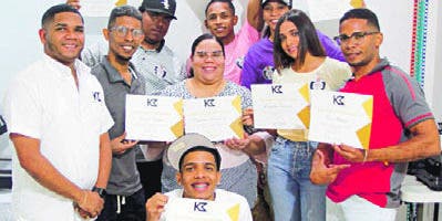 Kreative Media ofrece un taller de sublimación