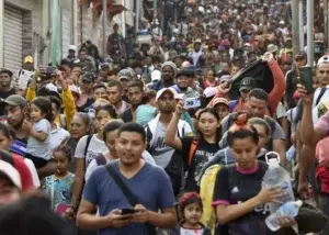 México dará  libre tránsito a la caravana