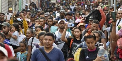 México dará  libre tránsito a la caravana