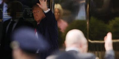 El expresidente llega a la Torre Trump en medio de una gran expectación