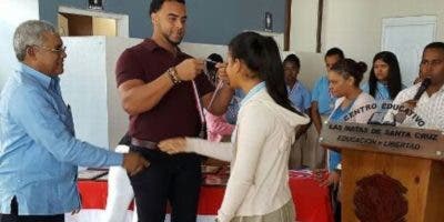 Nelson Cruz inicia programa ayuda  jóvenes emprender