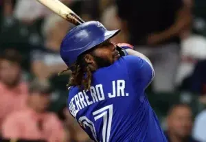 Vladimir Guerrero Jr. coge el ritmo y mete terror a píchers