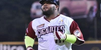 Toros firman al rey de jonrones, Juan Francisco