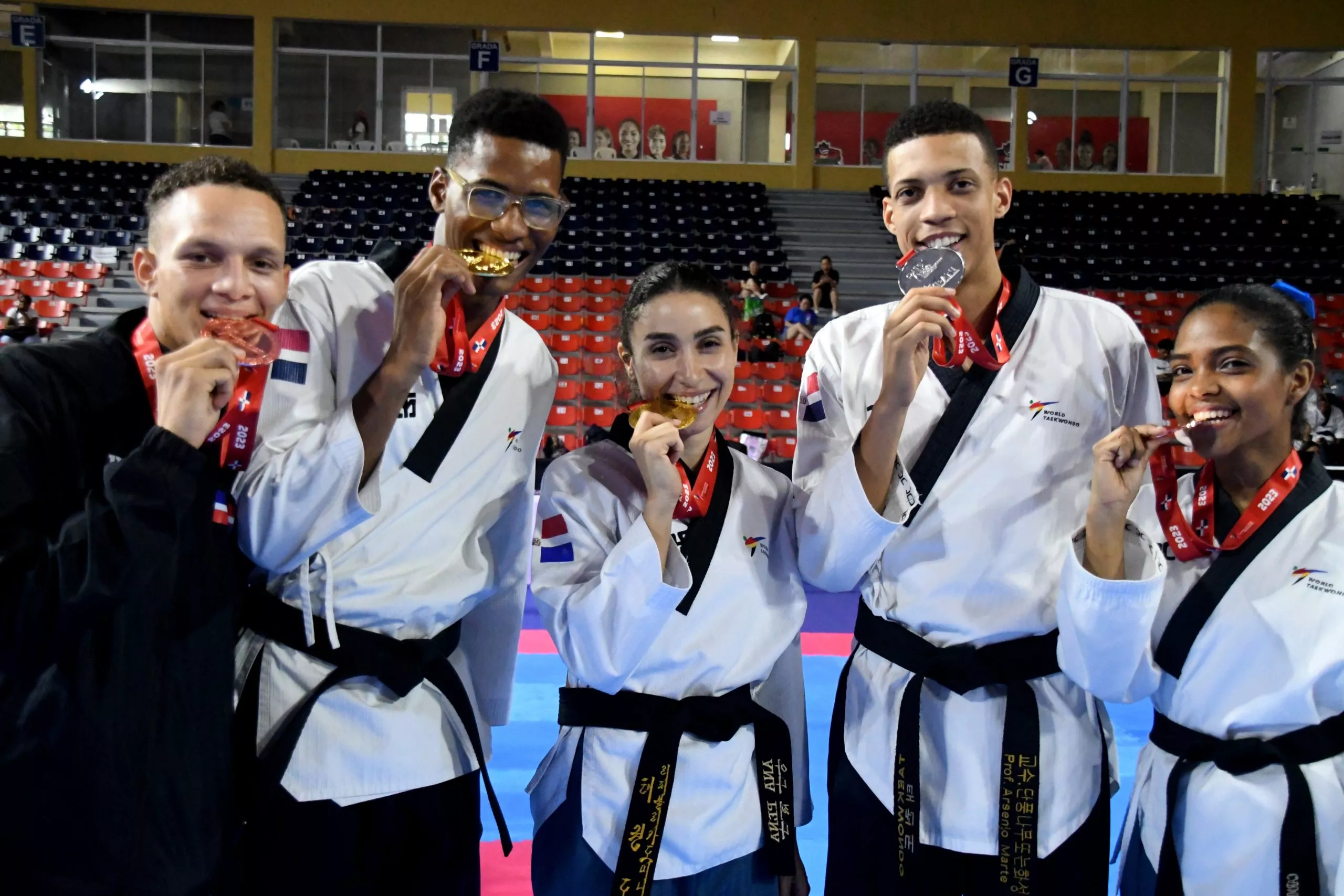 Atletas dominicanos ganan en taekwondo