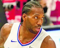 Kawhi Leonard sufre desgarro del menisco