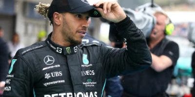 Hamilton se queja por posición cabina del W14