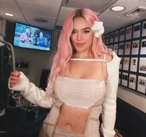 Karol G se convirtió en la artista más galardonada de los Latin AMAs 2023