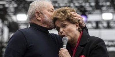 Lula arropa a Rousseff en su investidura como presidenta del banco de BRICS