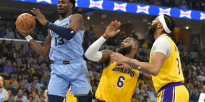 Los Grizzlies sobreviven y disputarán el sexto partido en Los Ángeles