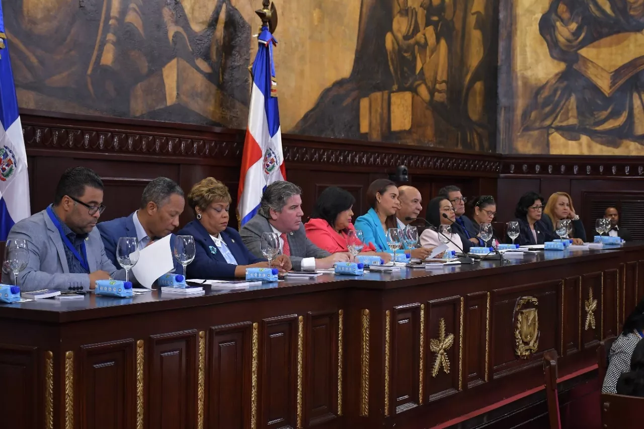 Fernando Quiroz pide a legisladores que aprueben Ley de Autismo