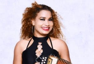 Fidelina Pascual, una merenguera que se destaca  en música típica