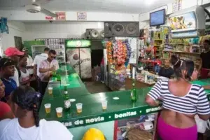 Prohíben venta de bebidas alcohólicas el Viernes Santo