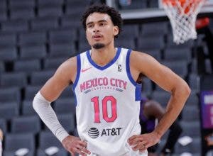 Los Trail Blazers de la NBA fichan al dominicano Justin Minaya