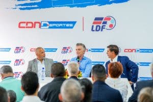 Mauricio Macri visita la LDF: “El fútbol tiene un poder imbatible”