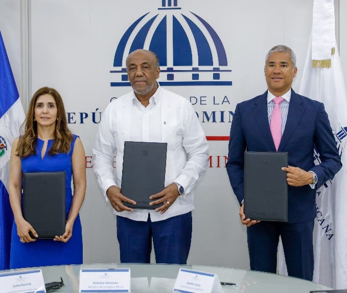 Un acuerdo para acceso a energía eléctrica  en Cotuí