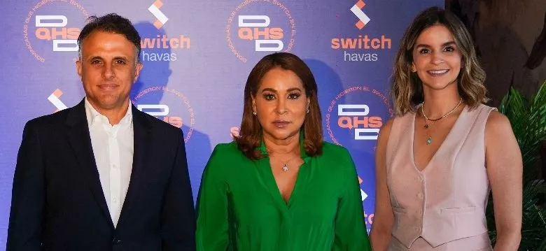 José Grateraux, Mayra Jiménez y Pamela Pitizia.