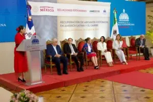 República Dominicana recibe donación de México para el rescate de archivos históricos