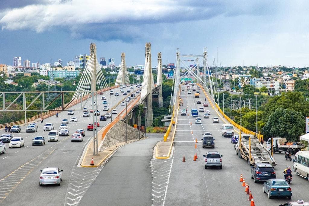 MOPC informa habilitó el tránsito por Puente Duarte