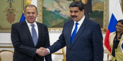 El canciller de Rusia llega a Venezuela para reunirse con Nicolás Maduro