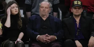 Jack Nicholson regresa a la cancha para el partido de playoffs de los Lakers
