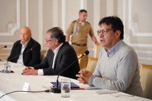 Cese al fuego, la pieza clave del Gobierno en las negociaciones de paz con el ELN