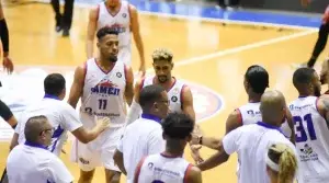 El Sameji derrota al Plaza en inicio serie final basket Santiago