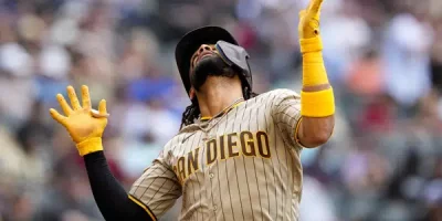 Tatis pega jonrón en remontada de los Padres; Tampa sigue haciendo historia