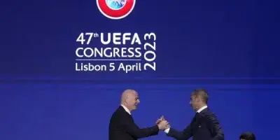 Presidente de UEFA insta a tomar medidas duras contra abusos a jugadores