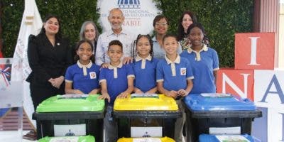INABIE entrega 4,000 recipientes en escuelas para reclasificación de cajitas de leche y otros desechos