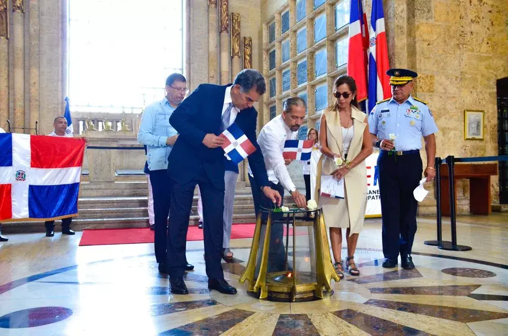 Efemérides Patrias celebra el Día del Soldado Democrático y recuerda al héroe coronel Rafael Fernández Domínguez